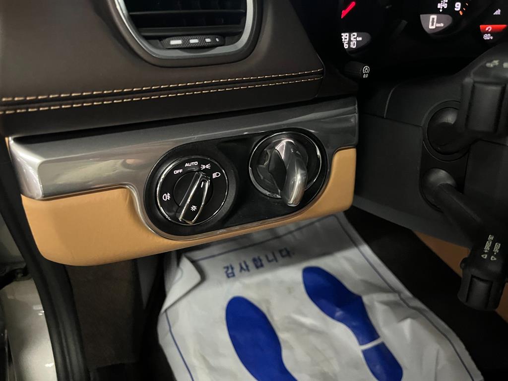 Porsche 718 2022 Blanco - Importación desde Corea - HF Imports Iquique - Foto 16