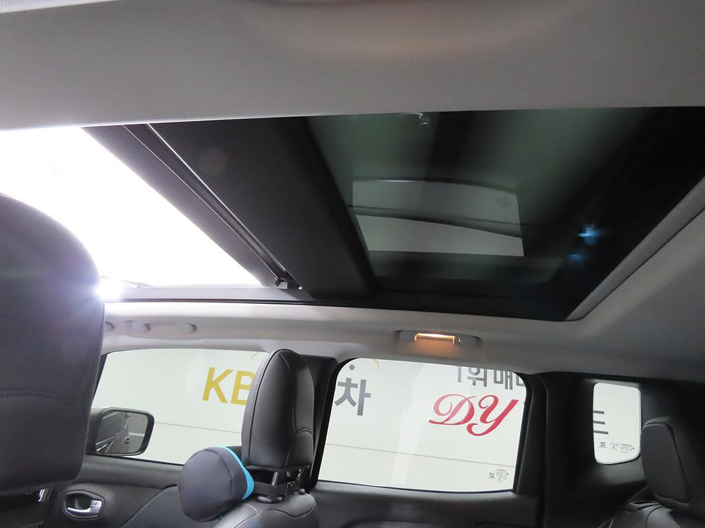 Jeep Renegade 2019 Negro - Importación desde Corea - HF Imports Iquique - Foto 14