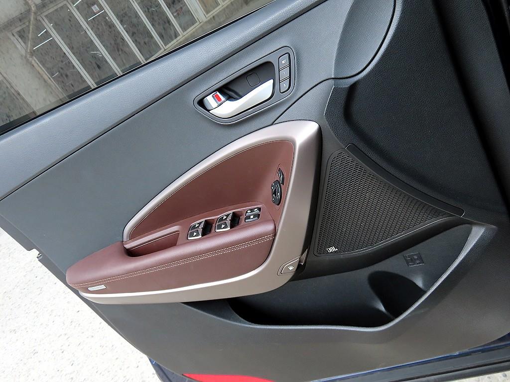 HYUNDAI Maxcruz - Vista 11