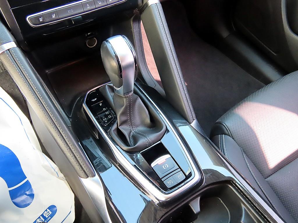 SAMSUNG QM6 - Vista 10