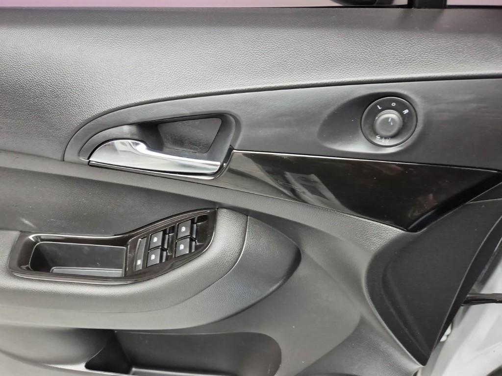 Chevrolet Orlando 2016 Blanco - Importación desde Corea - HF Imports Iquique - Foto 18