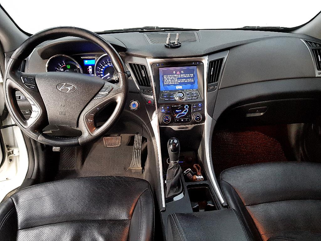 HYUNDAI Sonata - Vista 5