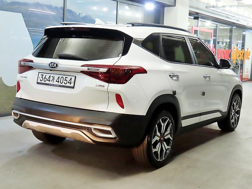 KIA Seltos - Vista 4