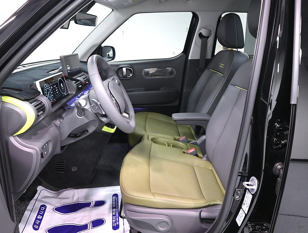 HYUNDAI Casper - Vista 8