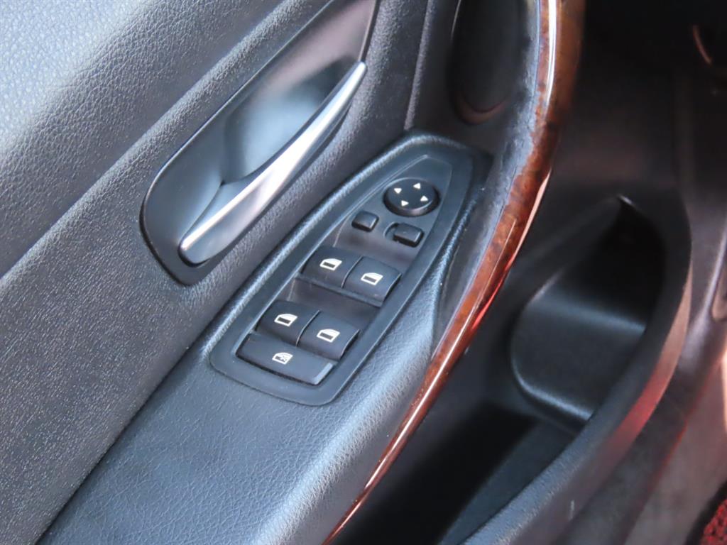 BMW 3 series 2013 Blanco - Importación desde Corea - HF Imports Iquique - Foto 13