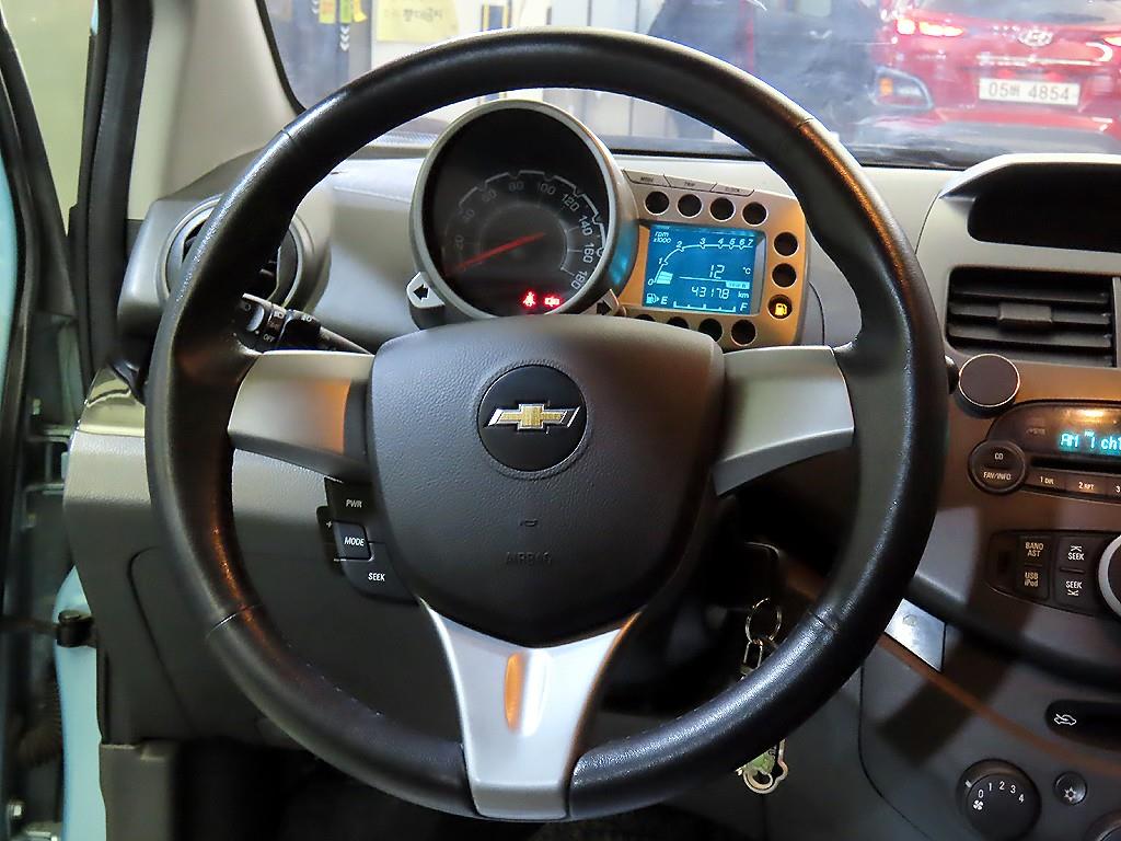 Chevrolet Spark - Vista 8