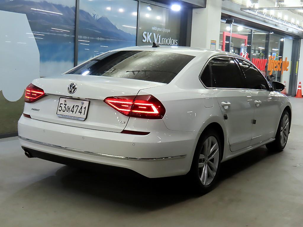 Volkswagen Passat - Vista 4