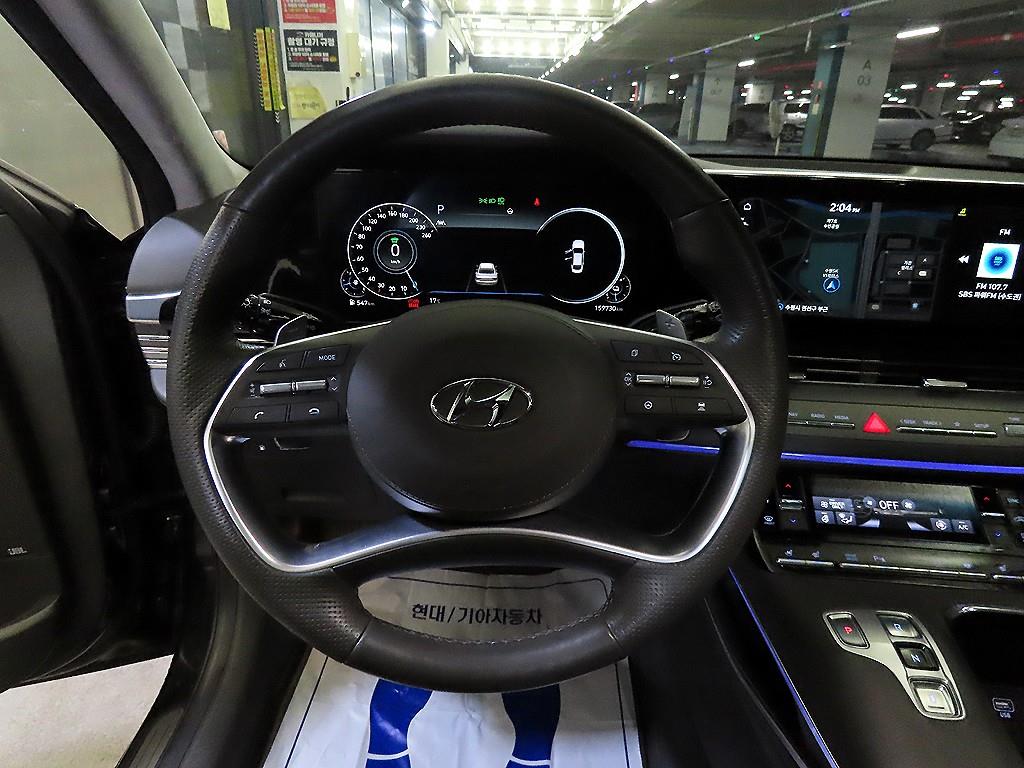 HYUNDAI Grandeur - Vista 8