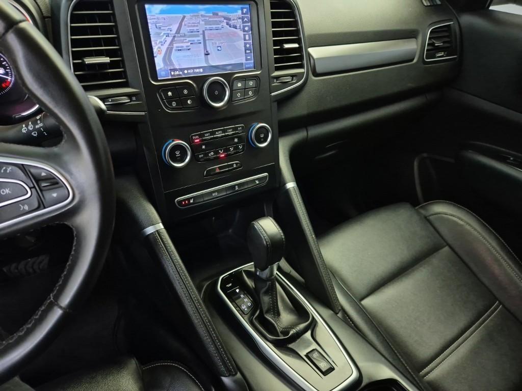 SAMSUNG QM6 - Vista 9