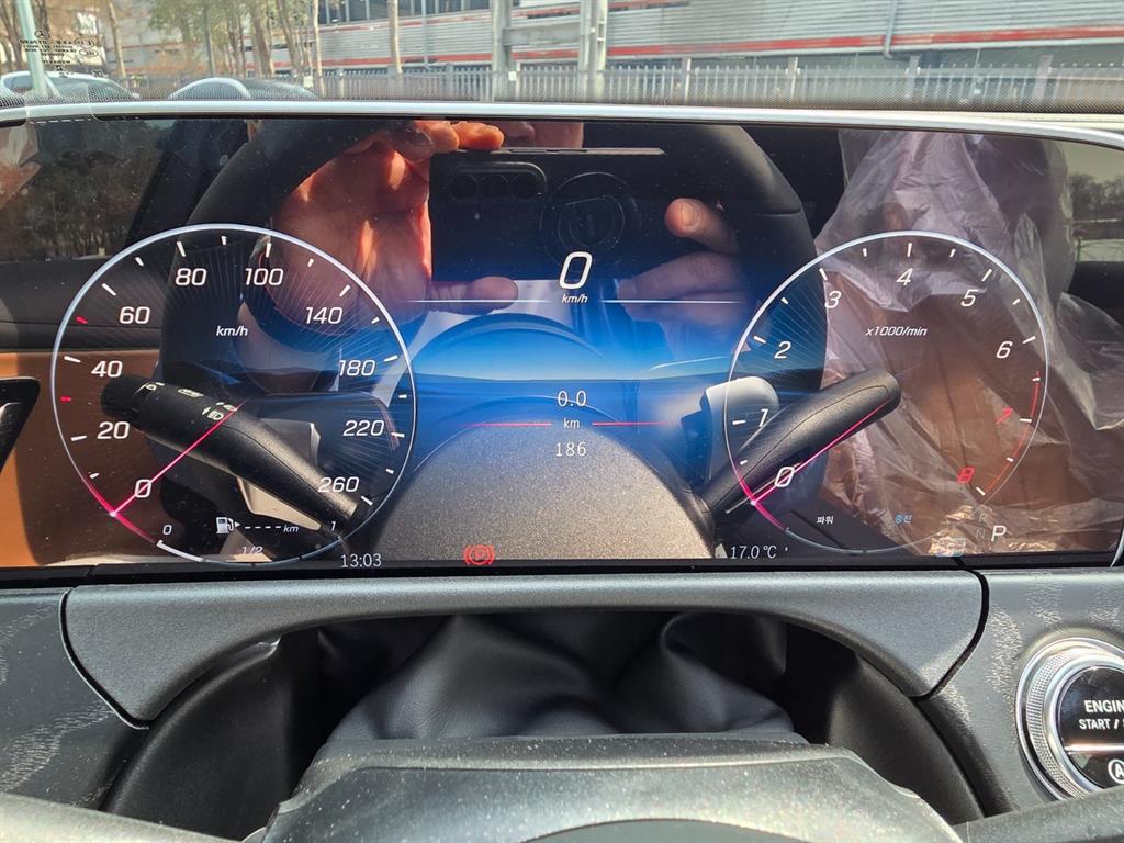 Mercedes Benz E class - Vista 11