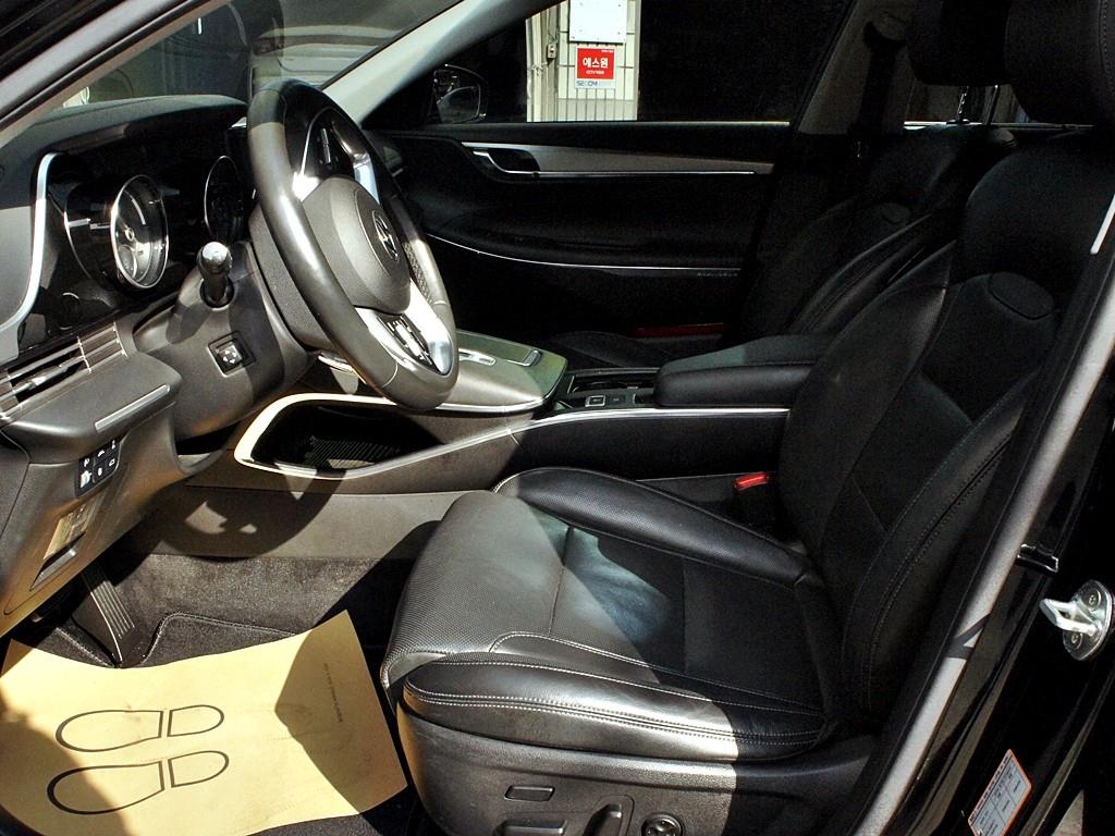 HYUNDAI Grandeur - Vista 9