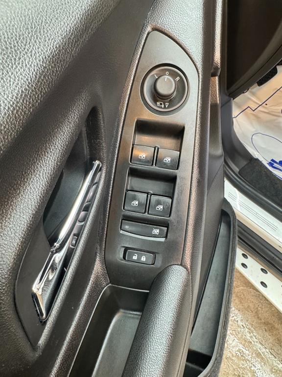 Chevrolet Trax 2018 Blanco - Importación desde Corea - HF Imports Iquique - Foto 13