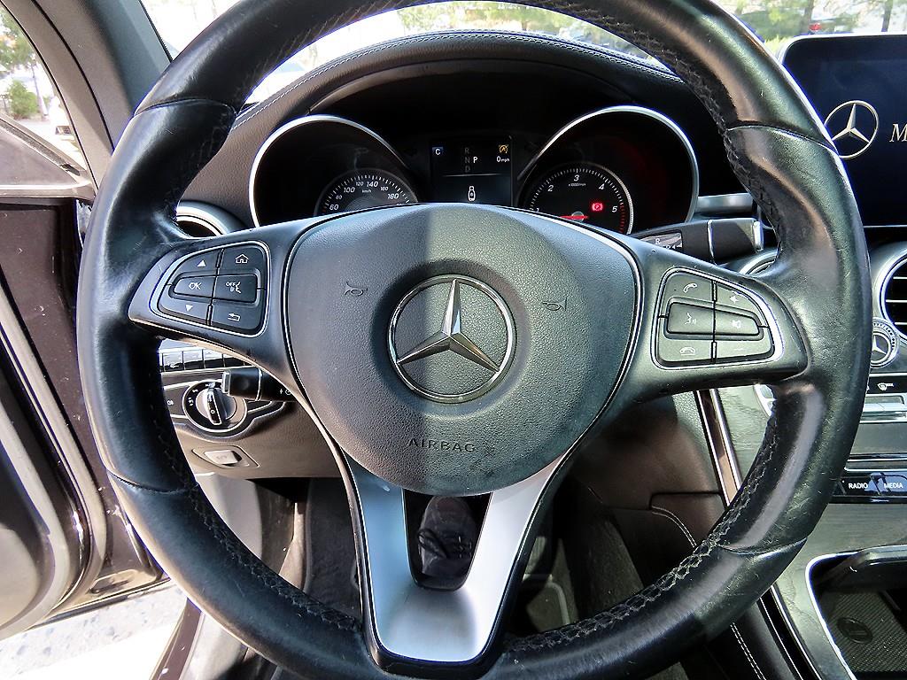 Mercedes Benz GLC Class - Vista 8