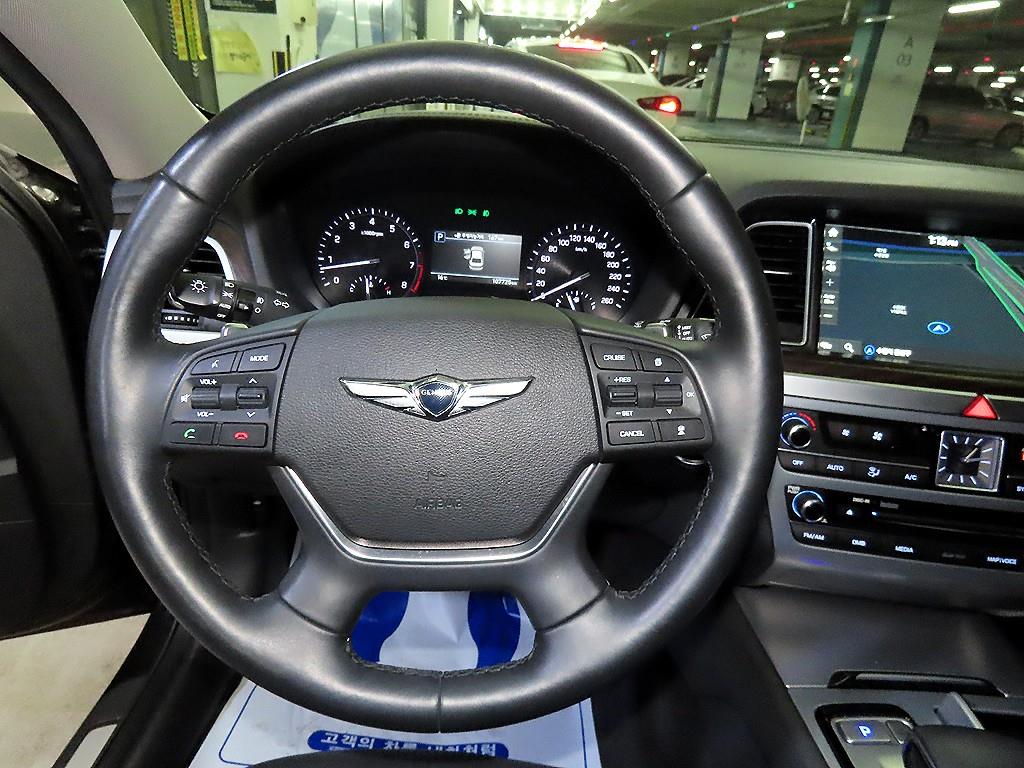 Genesis G80 - Vista 8