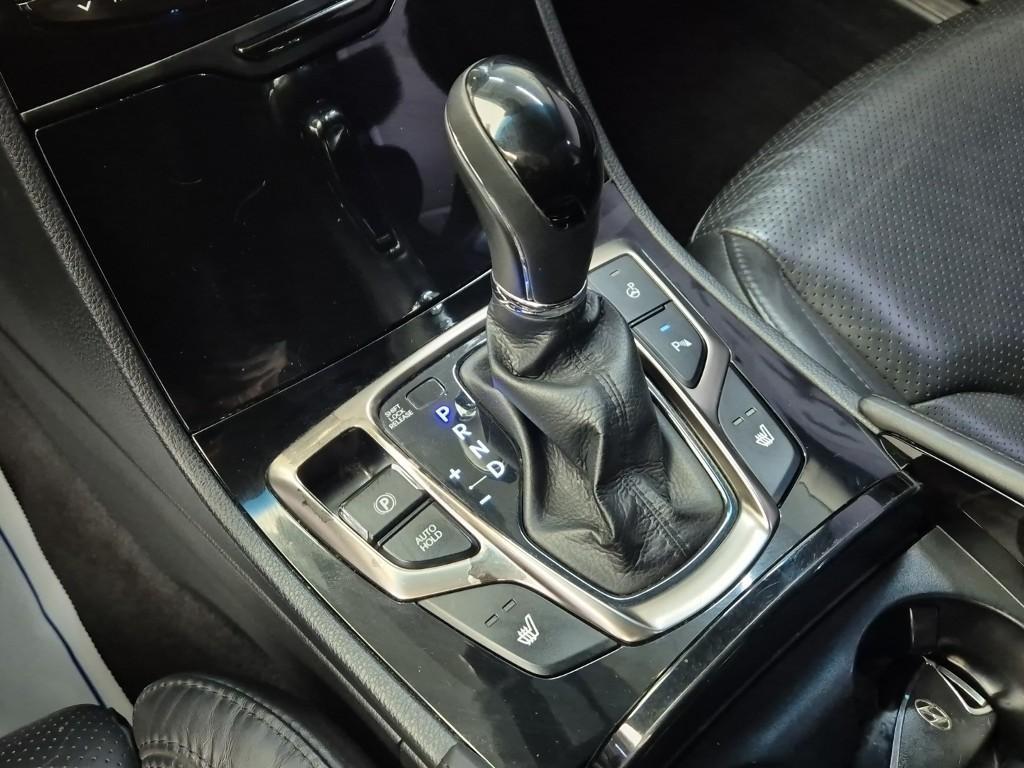 HYUNDAI Grandeur - Vista 8