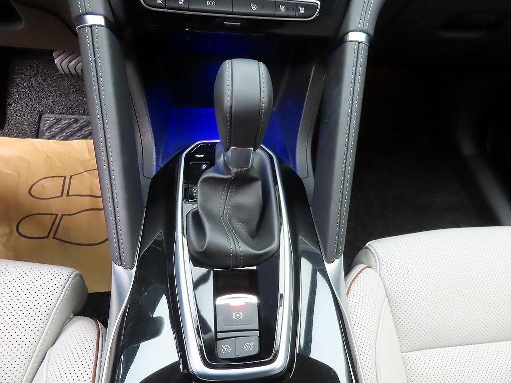 SAMSUNG QM6 - Vista 10