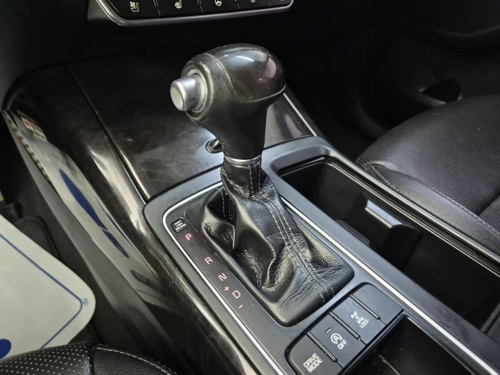 KIA Sorento - Vista 8