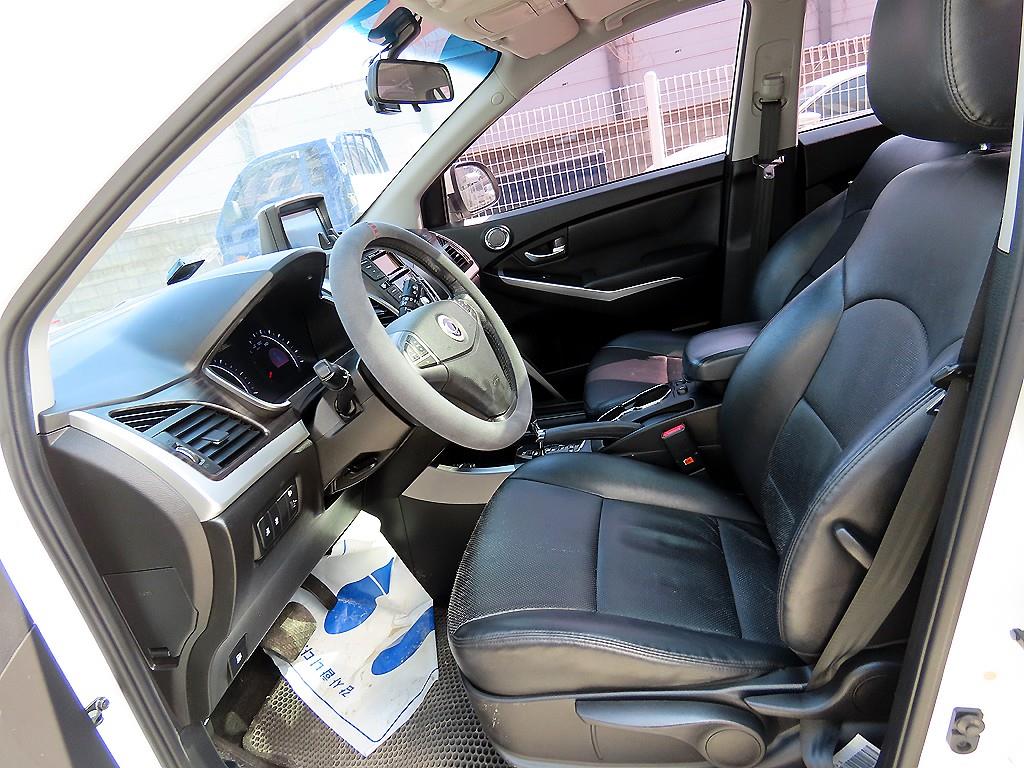 Ssangyong Korando - Vista 5