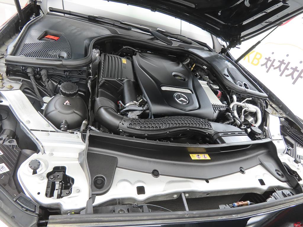 Mercedes Benz E class 2022 Negro - Importación desde Corea - HF Imports Iquique - Foto 19