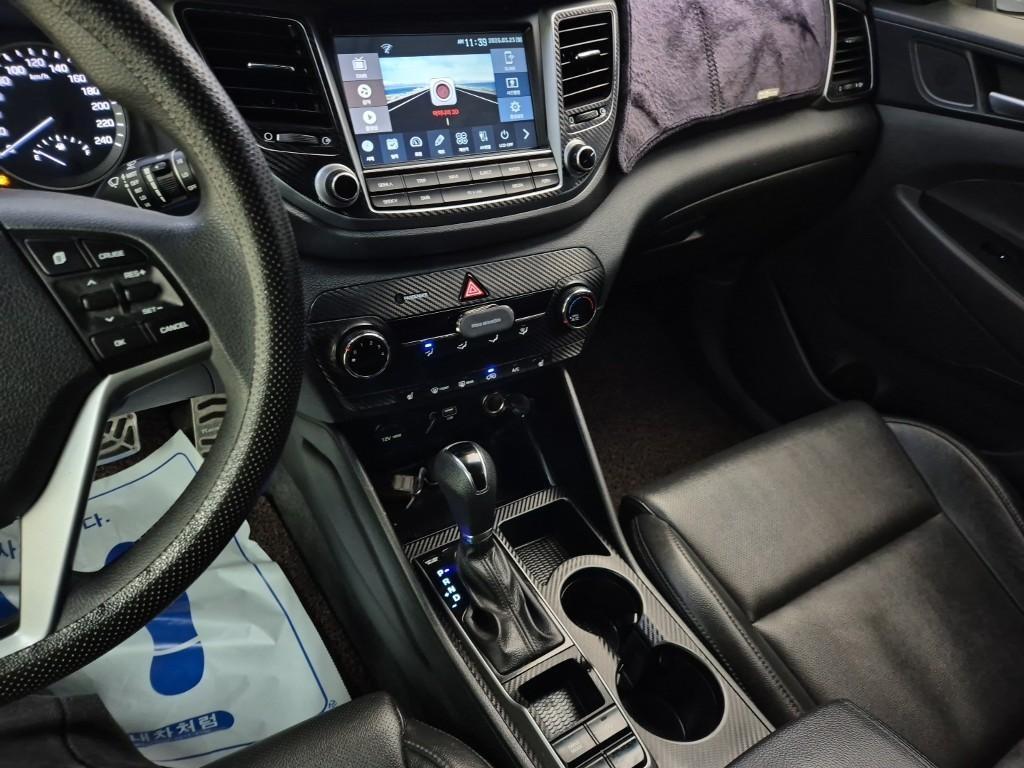 HYUNDAI Tucson - Vista 10