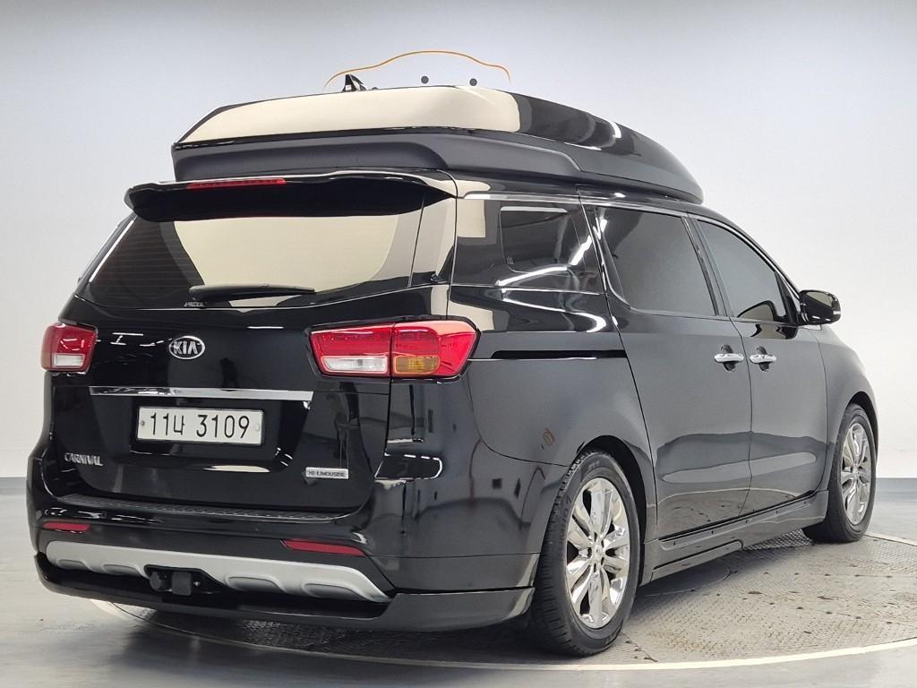 KIA Carnival - Vista 4