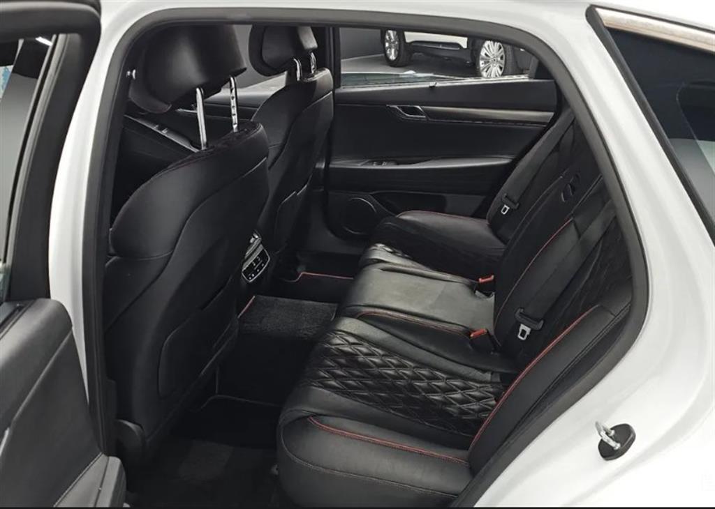 Genesis G80 - Vista 11