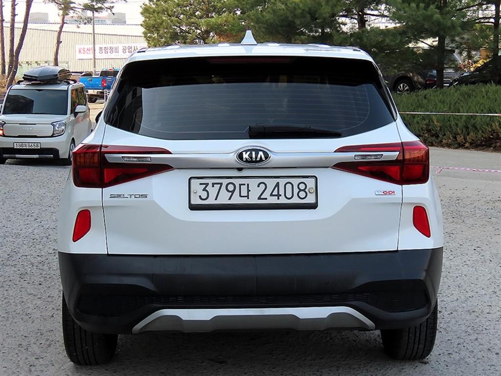 KIA Seltos - Vista 4