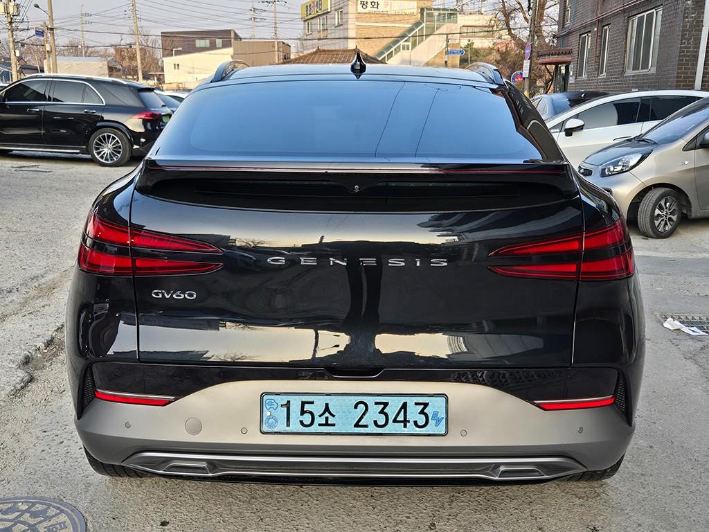 Genesis GV60 - Vista 4
