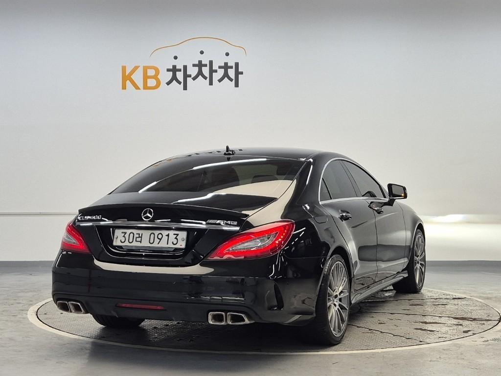 Mercedes Benz CLS Class - Vista 4