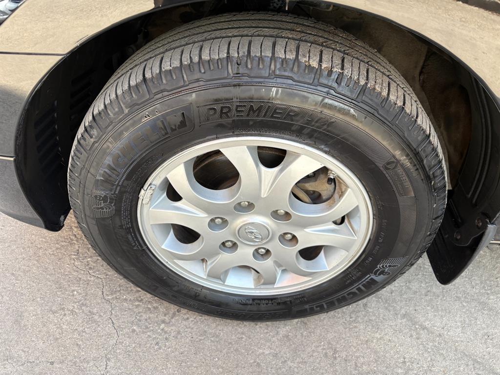 HYUNDAI Starex - Vista 8