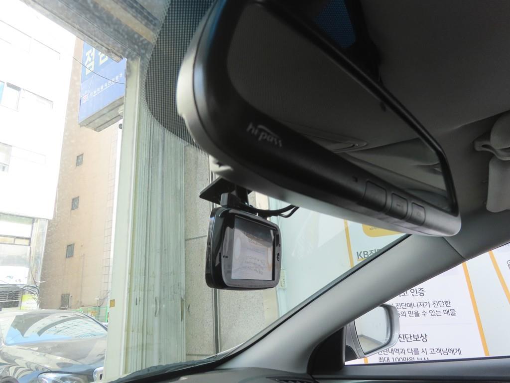 HYUNDAI Sonata - Vista 12