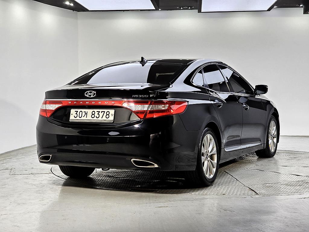 HYUNDAI Grandeur - Vista 4