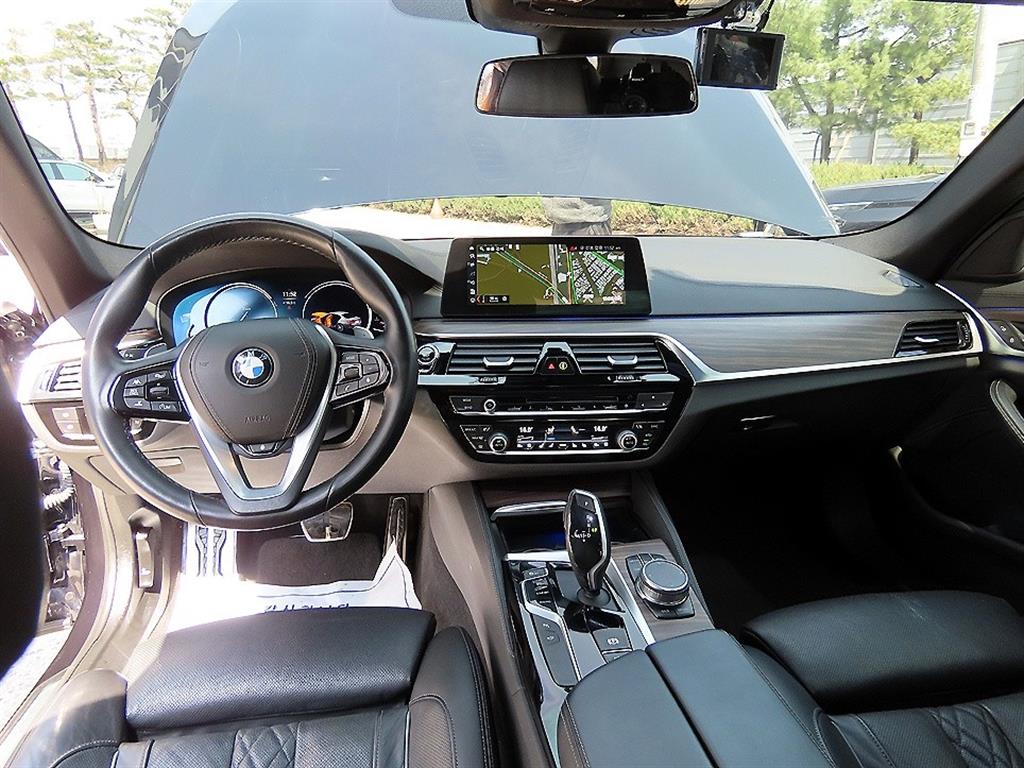 BMW 5 Series - Vista 7