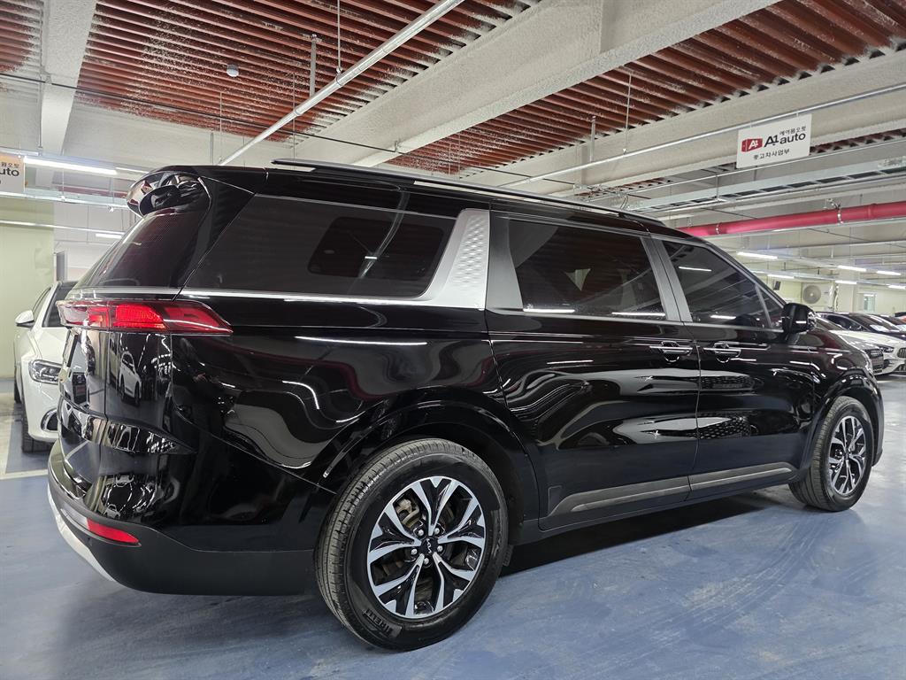 KIA Carnival - Vista 4