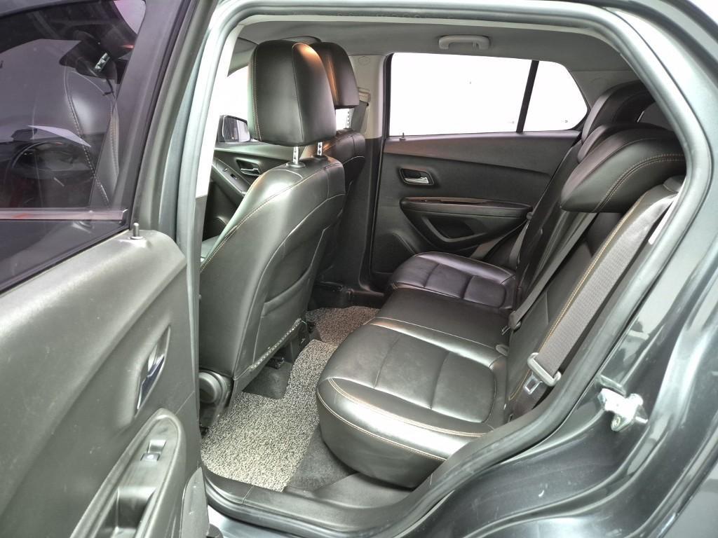 Chevrolet Trax 2018 Gris - Importación desde Corea - HF Imports Iquique - Foto 19