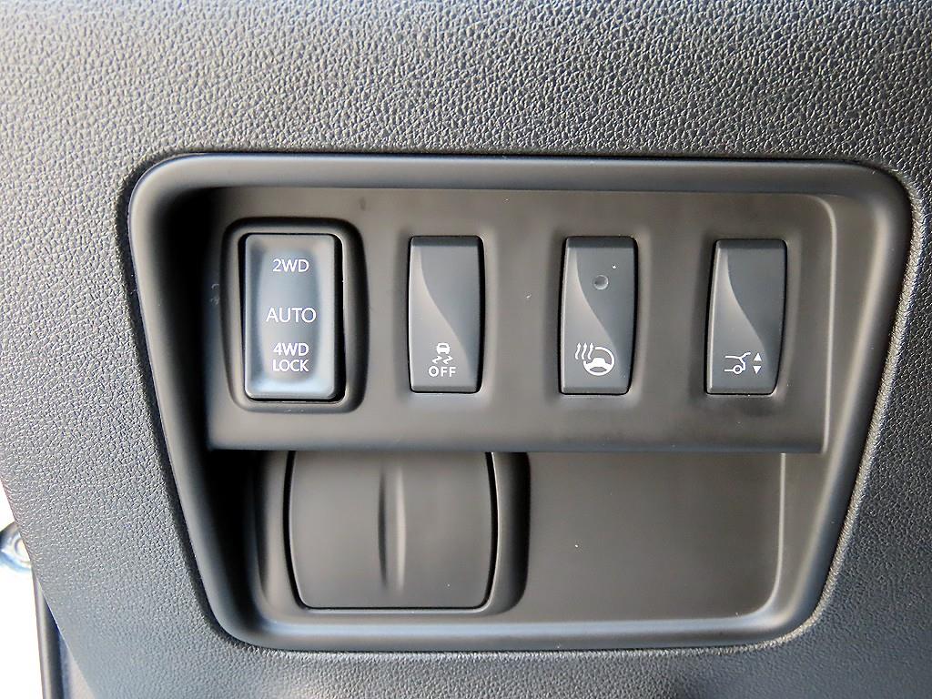 SAMSUNG QM6 - Vista 12