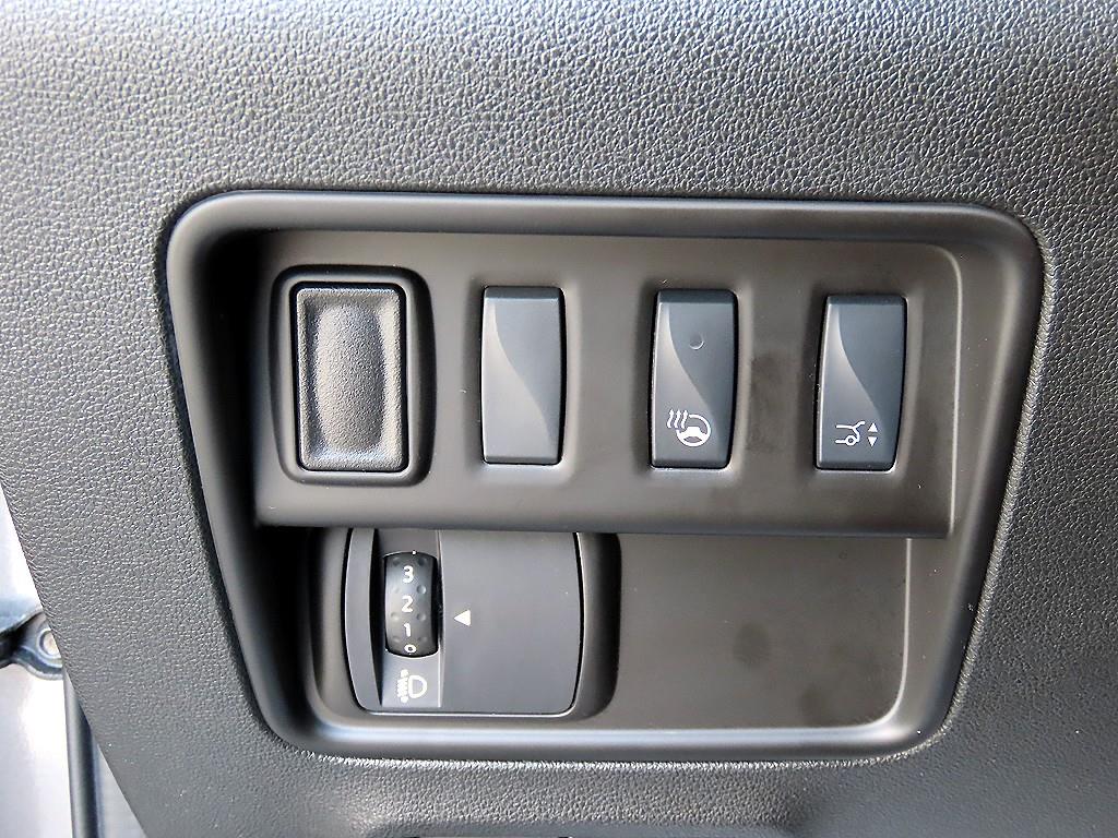 SAMSUNG QM6 - Vista 12