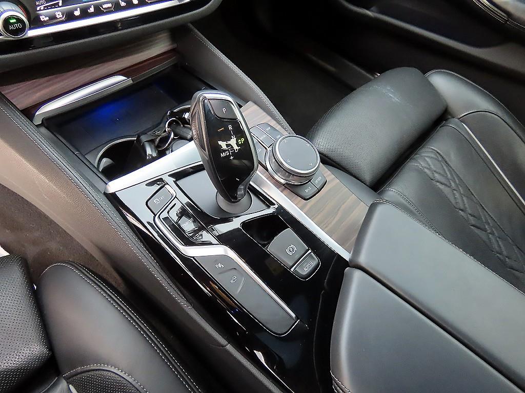 BMW 5 Series - Vista 11