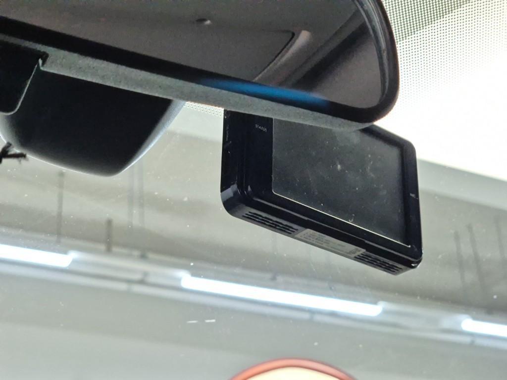 SAMSUNG QM6 2017 Blanco - Importación desde Corea - HF Imports Iquique - Foto 15