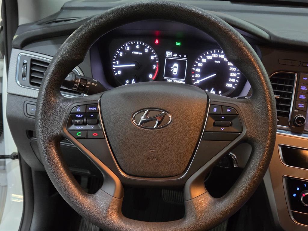 HYUNDAI Sonata - Vista 9