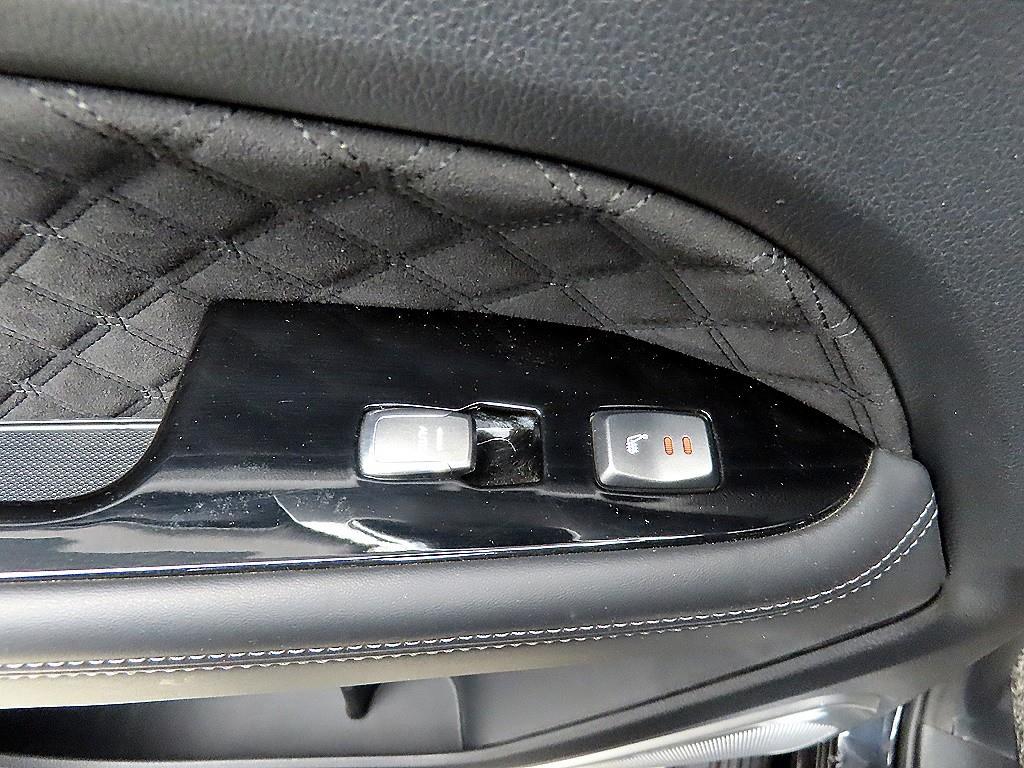 Ssangyong Rexton - Vista 12