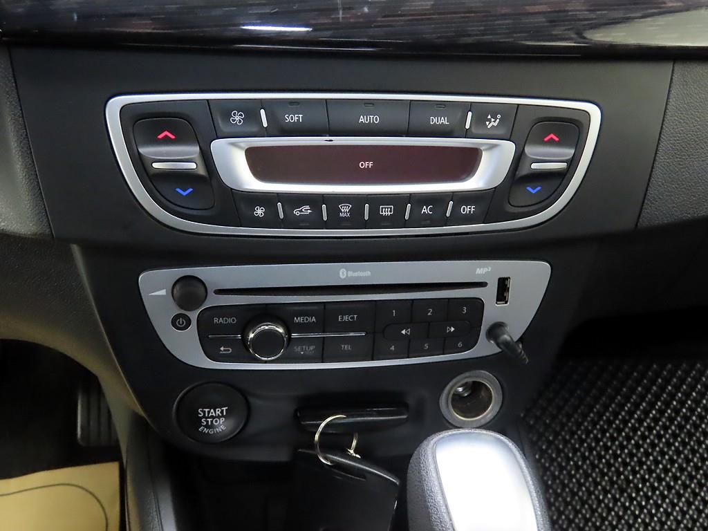 SAMSUNG SM3 - Vista 10