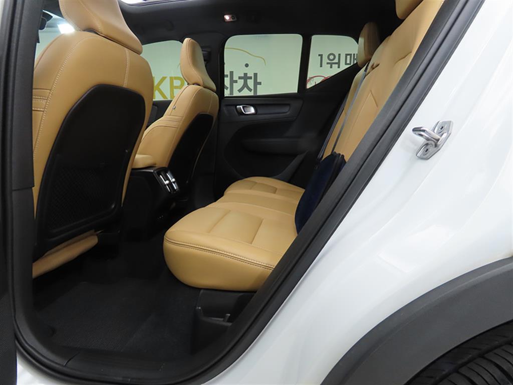 Volvo XC40 - Vista 6