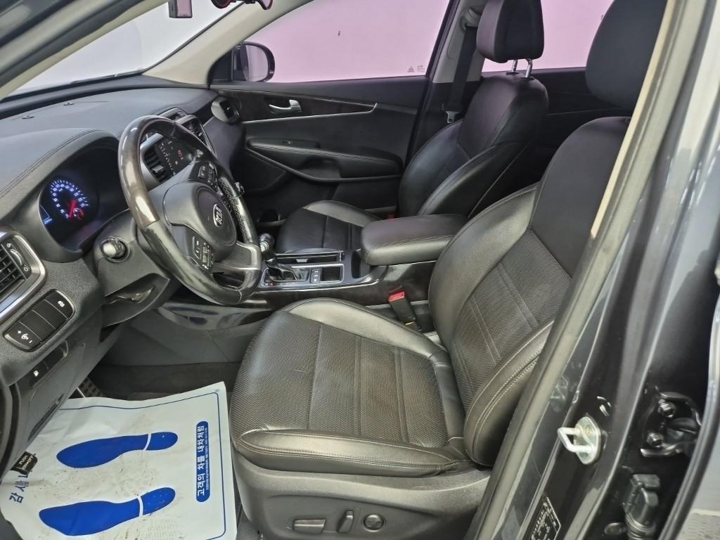 KIA Sorento - Vista 11