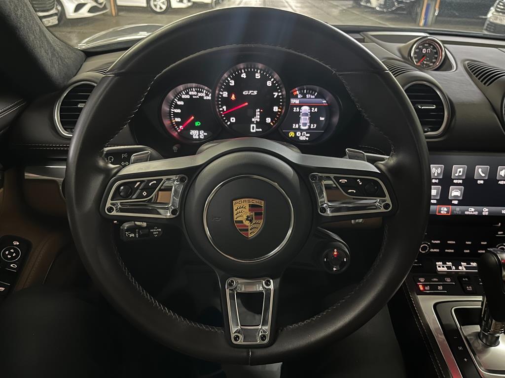 Porsche 718 - Vista 10