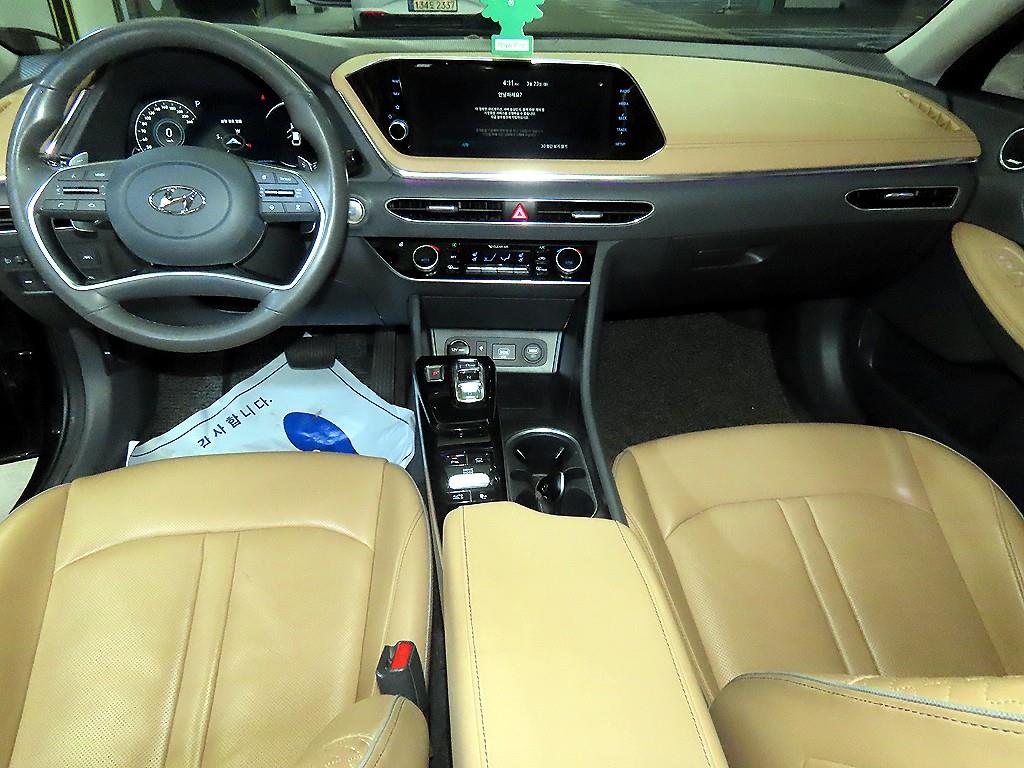 HYUNDAI Sonata - Vista 10