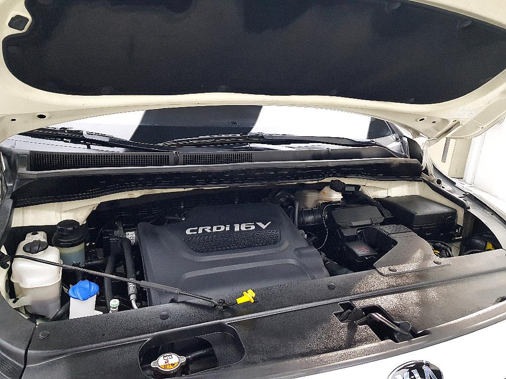 KIA Carnival - Vista 6
