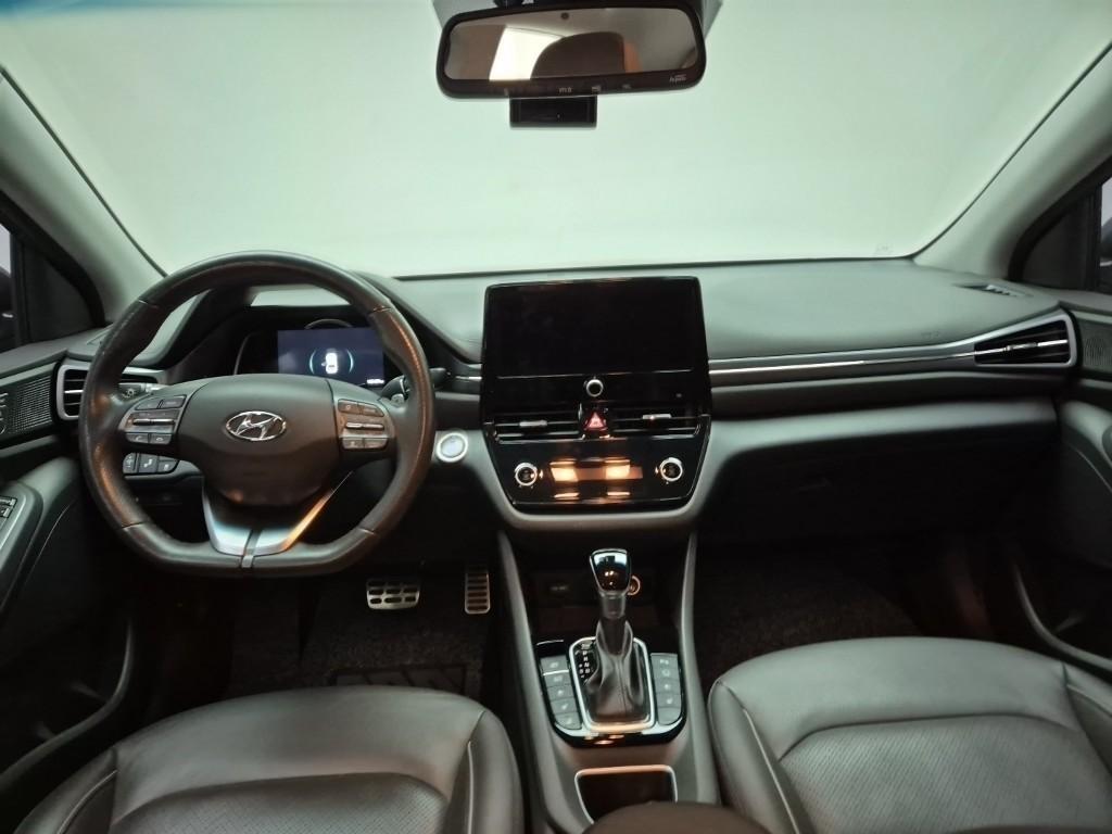 HYUNDAI Ioniq - Vista 7