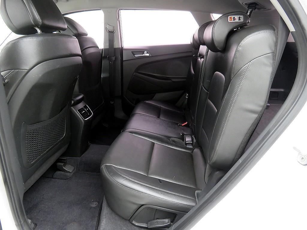 HYUNDAI Tucson - Vista 7