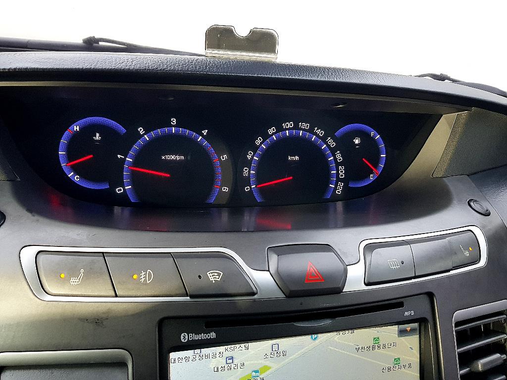 Ssangyong Korando 2015 Blanco - Importación desde Corea - HF Imports Iquique - Foto 13